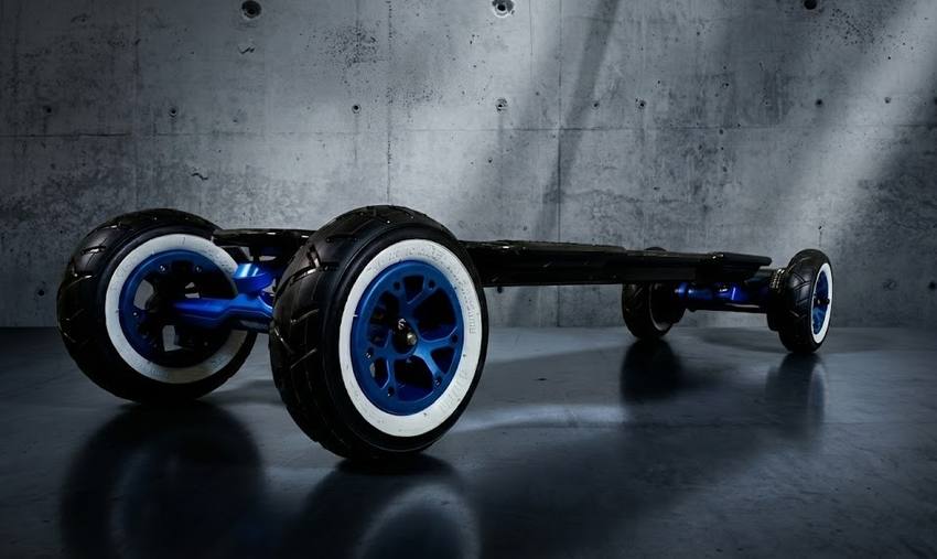 Diablo Carbon Blue Edition - Limited edition electric skateboard by Evolve Labs